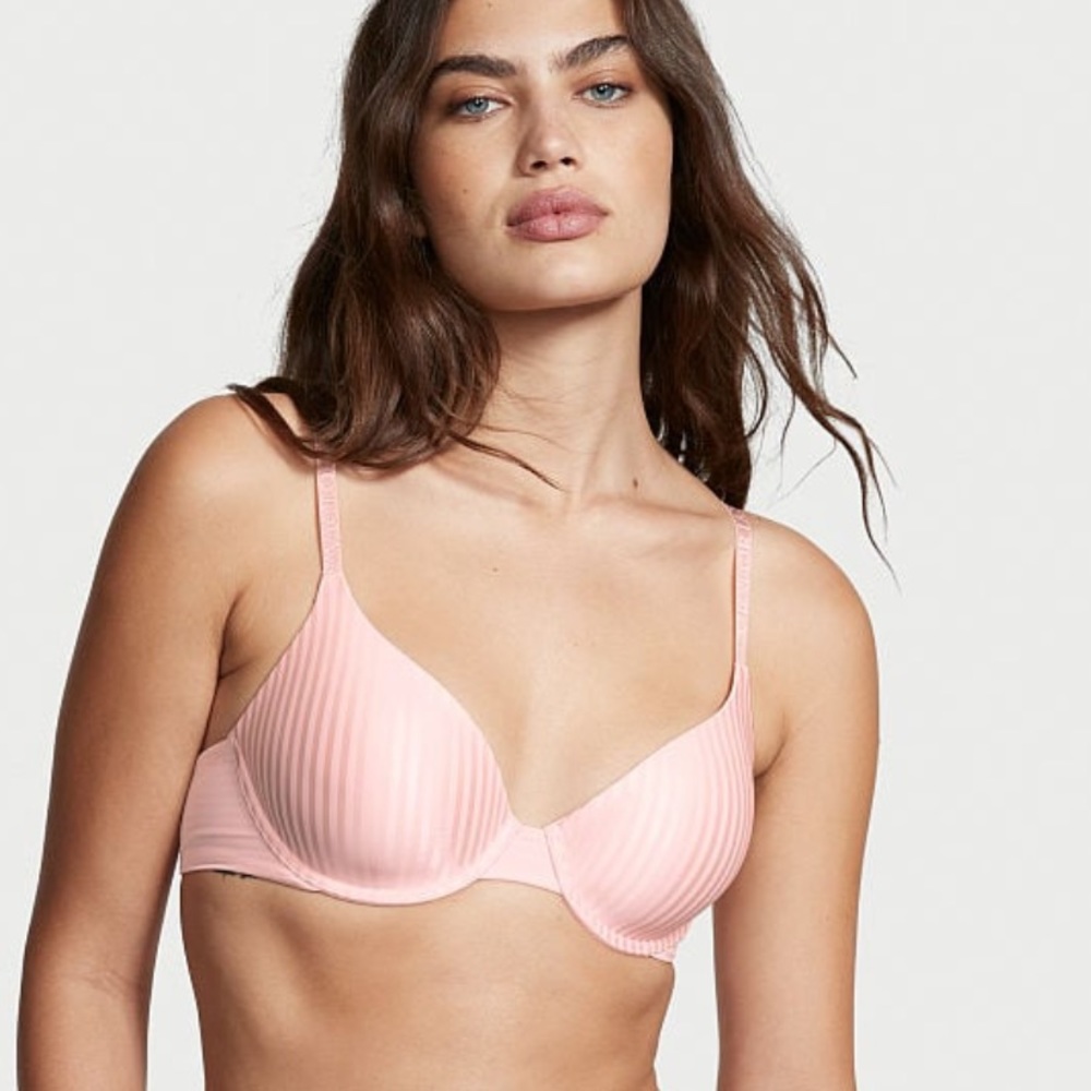 Victoria’s Secret The T shirt lightly lined full coverage bra - Picture 2 of 9